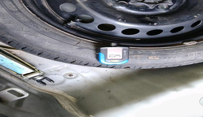 2015 Hyundai Grand i10 SPORTZ 1.2 KAPPA VTVT, Petrol, Manual, 71,386 km, tyre