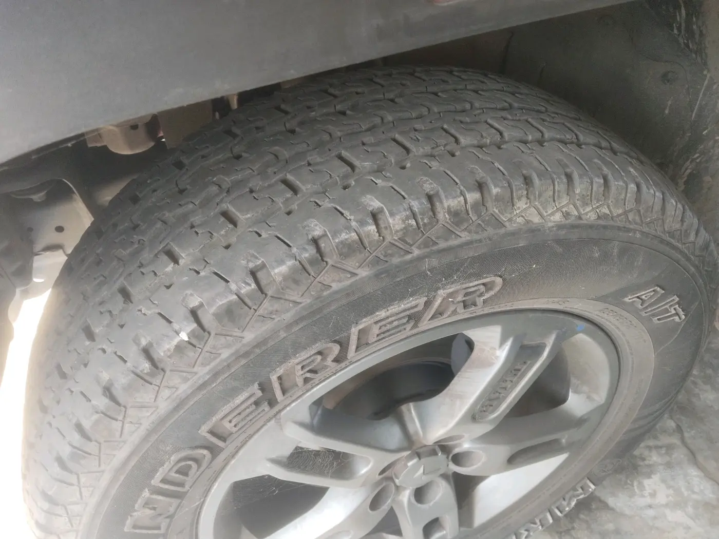 2022 Mahindra Thar LX  P 4WD AT CONVERTIBLE, Petrol, Automatic, 18,175 km, tyre
