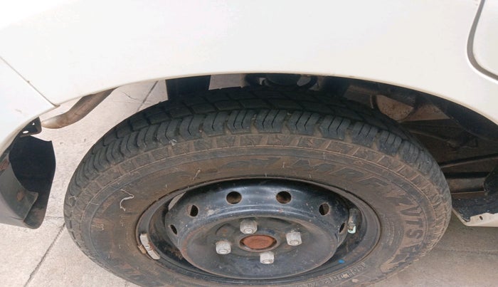 2018 Maruti Alto 800 VXI, Petrol, Manual, 21,402 km, tyre