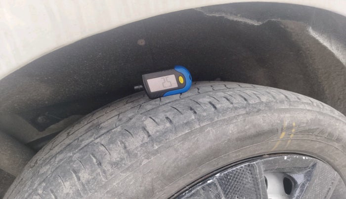 2020 Mahindra MARAZZO M2 8 STR, Diesel, Manual, 54,404 km, tyre