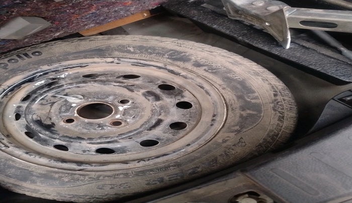 2014 Maruti Wagon R 1.0 LXI, Petrol, Manual, 22,494 km, tyre