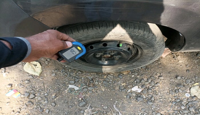 2018 Maruti Alto 800 LXI, Petrol, Manual, 65,400 km, tyre