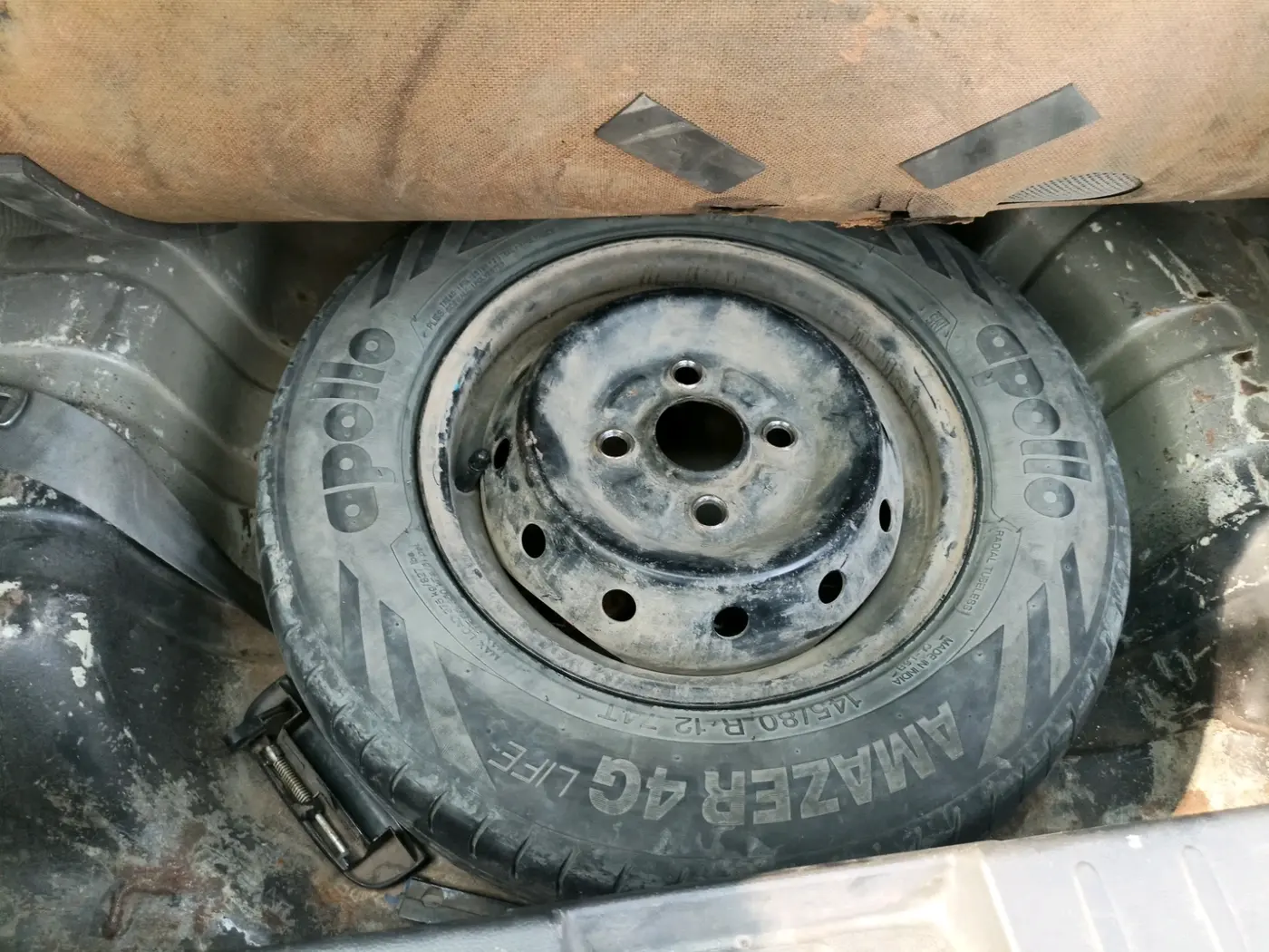 2018 Maruti Alto 800 LXI, Petrol, Manual, 65,400 km, tyre