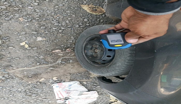 2018 Maruti Alto 800 LXI, Petrol, Manual, 65,400 km, tyre