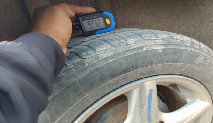 2014 Ford Fiesta AMBIENTE DIESEL, Diesel, Manual, 94,153 km, tyre