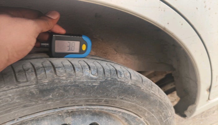 2013 Maruti Wagon R 1.0 VXI, Petrol, Manual, 97,169 km, tyre