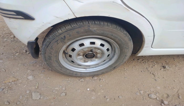 2012 Chevrolet Spark LS 1.0 LPG, Petrol, Manual, 38,968 km, tyre