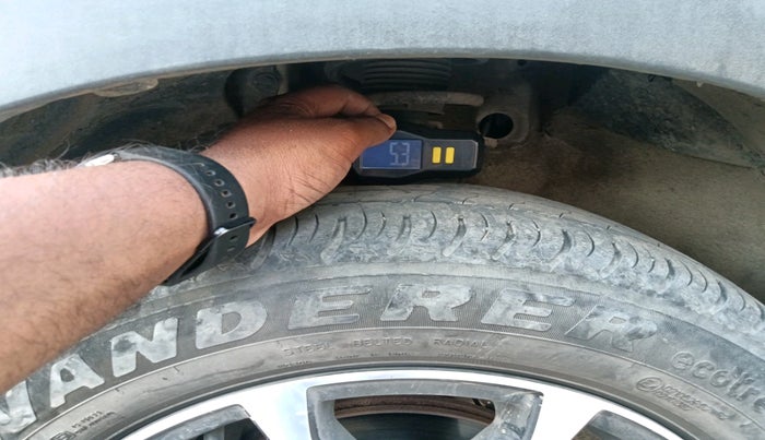 2023 Maruti XL6 ZETA CNG, CNG, Manual, 33,250 km, tyre