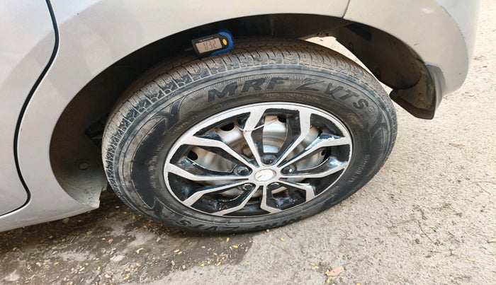 2021 Hyundai NEW SANTRO SPORTZ EXECUTIVE MT CNG, CNG, Manual, 35,520 km, tyre