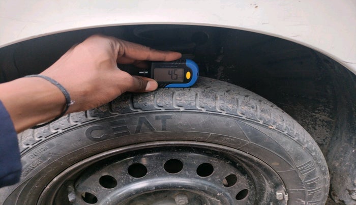 2011 Maruti Wagon R 1.0 VXI, Petrol, Manual, 1,24,868 km, tyre