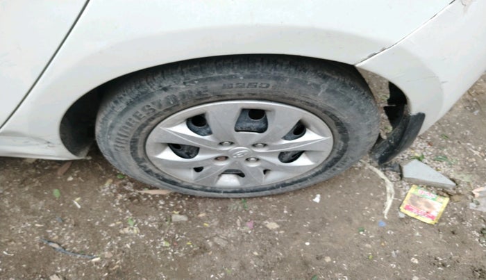 2013 Hyundai i20 MAGNA 1.2, Petrol, Manual, 67,919 km, tyre