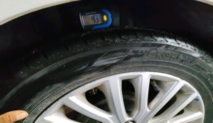 2018 Maruti Dzire ZXI, CNG, Manual, 98,592 km, tyre