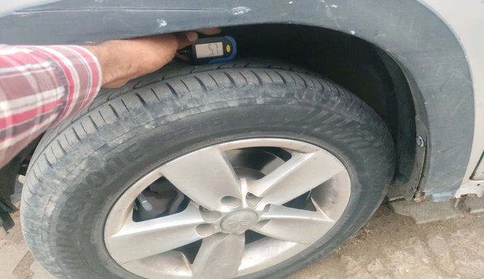 2017 Mahindra Kuv100 K4 D 5 STR, Diesel, Manual, 1,13,007 km, tyre