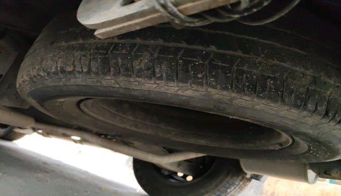 2015 Mahindra XUV500 W6, Diesel, Manual, 1,28,113 km, tyre