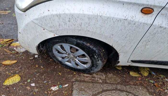 2013 Hyundai Eon MAGNA +, Petrol, Manual, 1,18,430 km, tyre