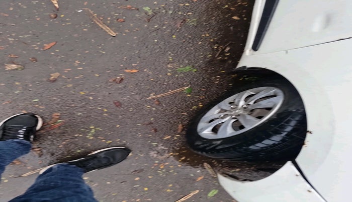 2013 Hyundai Eon MAGNA +, Petrol, Manual, 1,18,430 km, tyre