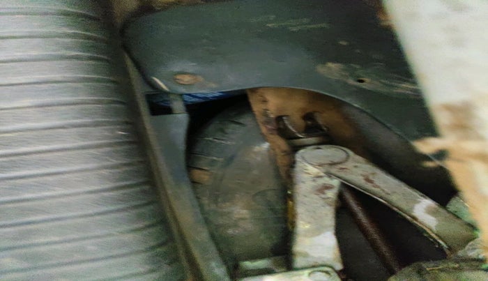 2011 Hyundai Santro Xing GL, CNG, Manual, 1,25,674 km, tyre