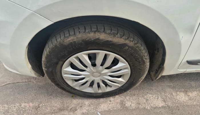 2020 Maruti Dzire VXI, Petrol, Manual, 55,121 km, tyre