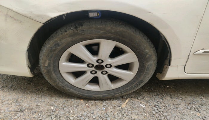 2012 Toyota Corolla Altis G DIESEL, Diesel, Manual, 2,22,979 km, tyre