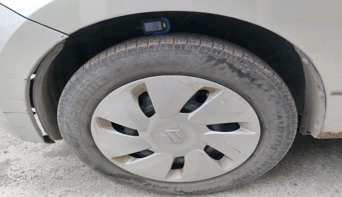 2016 Maruti Celerio VXI AMT, Petrol, Automatic, 1,22,150 km, tyre