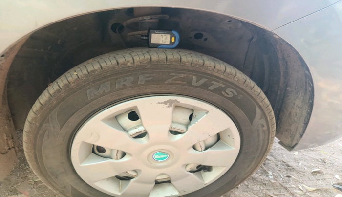 2013 Maruti Wagon R 1.0 LXI, Petrol, Manual, 85,276 km, tyre