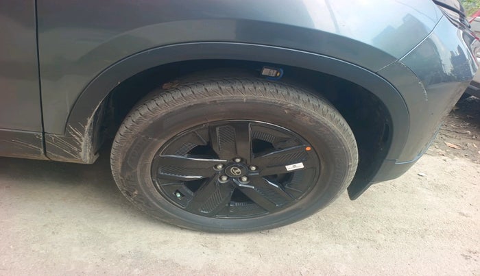 2024 Tata Harrier Fearless Plus AT, Diesel, Automatic, 10,738 km, tyre