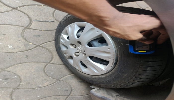 2015 Honda Amaze 1.2L I-VTEC SX, Petrol, Manual, 54,874 km, tyre