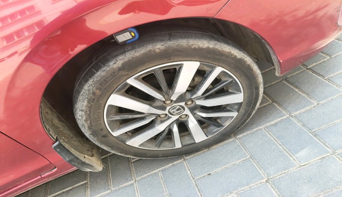 2022 Honda City 1.5L I-VTEC ZX CVT, Petrol, Automatic, 19,562 km, tyre