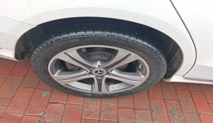 2014 Mercedes Benz C Class C 200 AVANTGARDE, Petrol, Automatic, 38,632 km, tyre