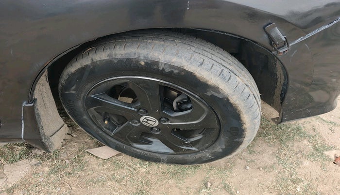 2015 Honda City 1.5L I-DTEC V, Diesel, Manual, 86,542 km, tyre