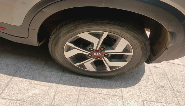 2021 KIA SONET GTX PLUS 1.5 AT, Diesel, Automatic, 94,733 km, tyre