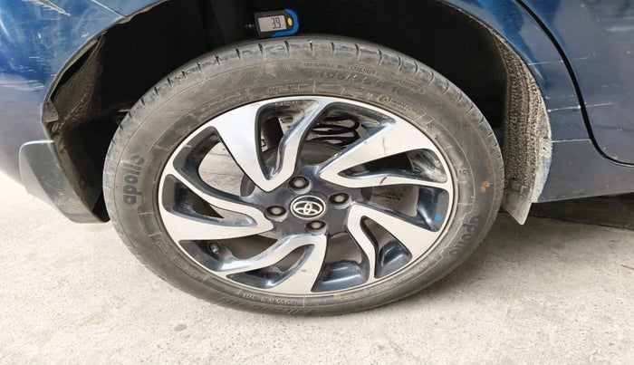 2019 Toyota Glanza V, Petrol, Manual, 83,381 km, tyre