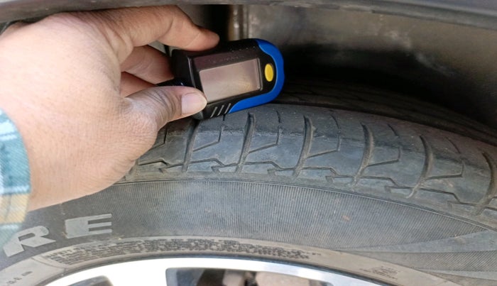 2021 Maruti S Cross ZETA AT 1.5, Petrol, Automatic, 33,334 km, tyre