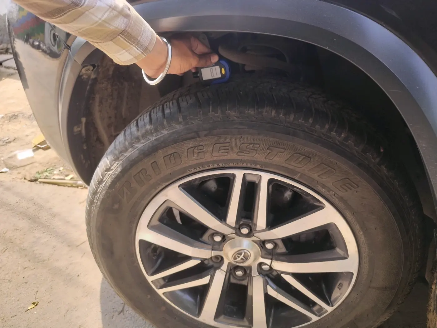 2017 Toyota Fortuner 2.8 4X2 AT, Diesel, Automatic, 1,91,829 km, tyre