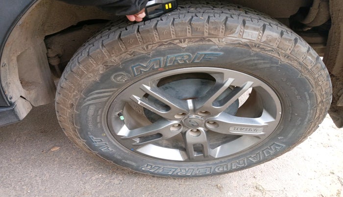 2021 Mahindra Thar LX D AT 4WD HT, Diesel, Automatic, 37,859 km, tyre