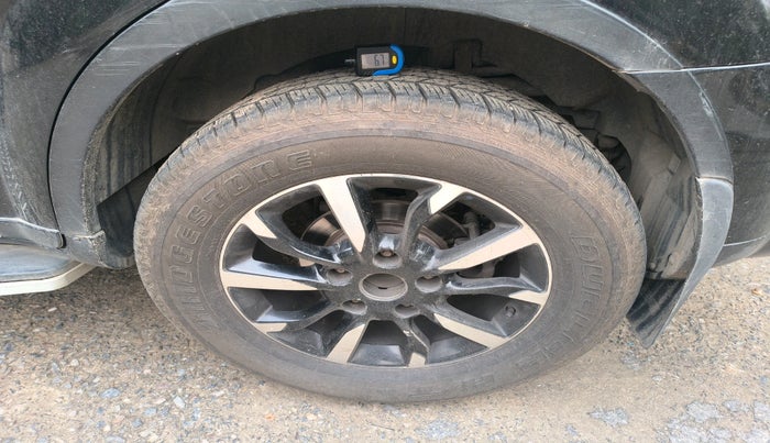 2018 Mahindra XUV500 W11 AT, Diesel, Automatic, 82,221 km, tyre