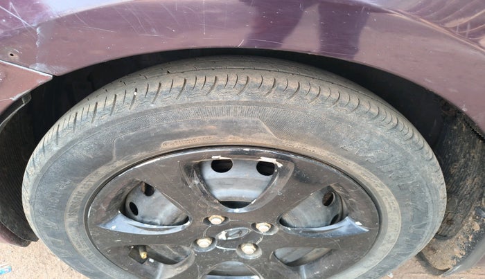 2012 Hyundai Verna FLUIDIC 1.6 VTVT, Petrol, Manual, 1,50,052 km, tyre