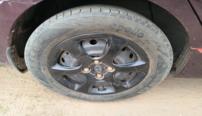 2012 Hyundai Verna FLUIDIC 1.6 VTVT, Petrol, Manual, 1,50,052 km, tyre