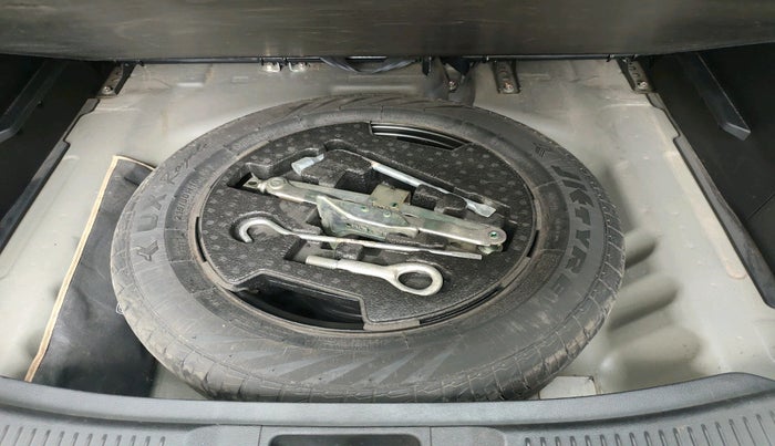 2020 Maruti S Cross ZETA 1.5, Petrol, Manual, 72,175 km, tyre