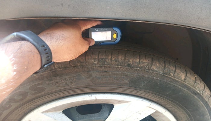 2015 Renault Kwid RXT 0.8, Petrol, Manual, 80,743 km, tyre