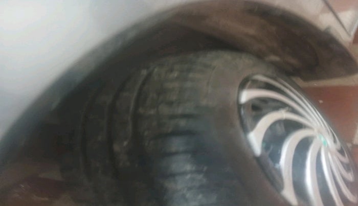 2017 Maruti Wagon R 1.0 VXI, Petrol, Manual, 33,544 km, tyre