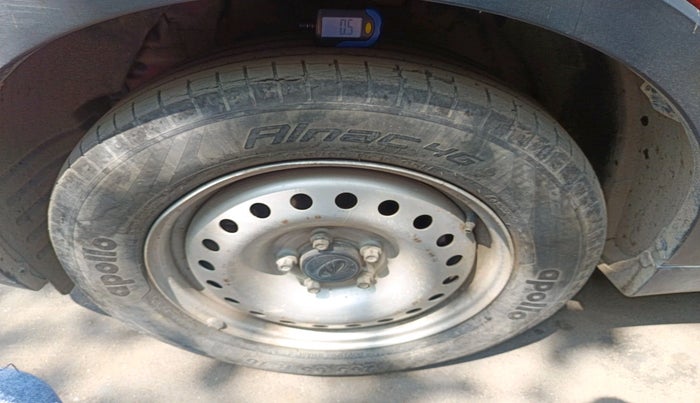 2019 Mahindra XUV300 W4 1.5 DIESEL, Diesel, Manual, 53,126 km, tyre