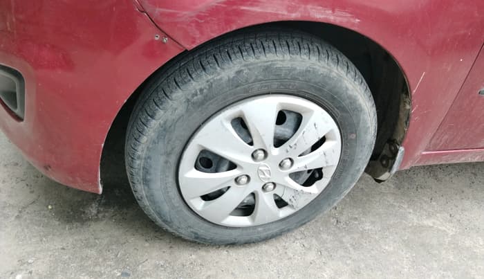 2013 Hyundai i10 MAGNA 1.2, CNG, Manual, 81,694 km, tyre