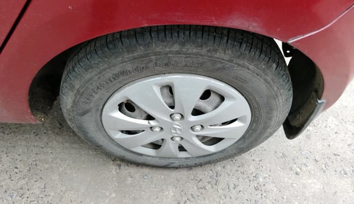 2013 Hyundai i10 MAGNA 1.2, CNG, Manual, 81,694 km, tyre