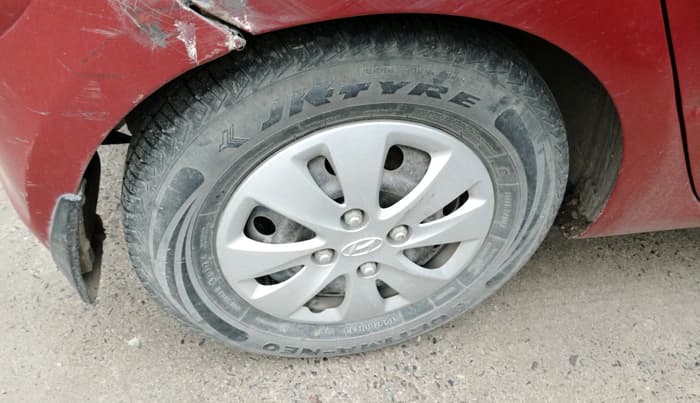 2013 Hyundai i10 MAGNA 1.2, CNG, Manual, 81,694 km, tyre