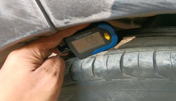 2014 Maruti Ertiga VXI CNG, CNG, Manual, 1,39,471 km, tyre