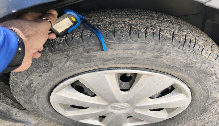 2011 Maruti Swift Dzire VXI, Petrol, Manual, 69,345 km, tyre