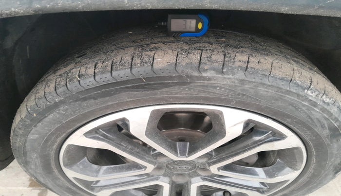 2020 Jeep Compass LIMITED PLUS 2.0 DIESEL 4X4 AT, Diesel, Automatic, 1,19,405 km, tyre