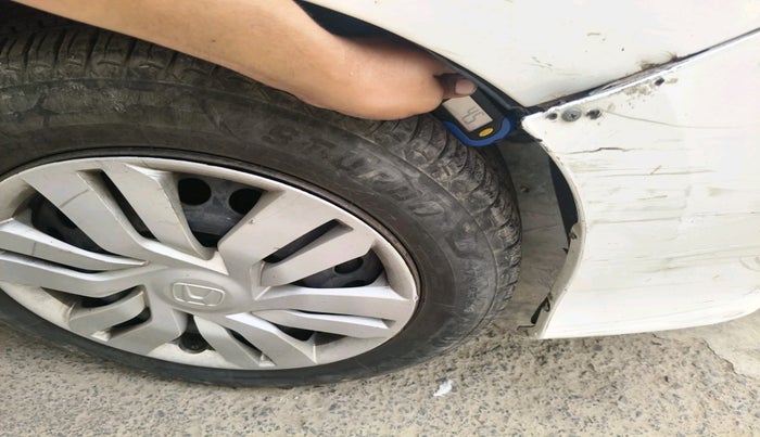 2014 Honda City 1.5L I-VTEC SV, Petrol, Manual, 1,46,943 km, tyre