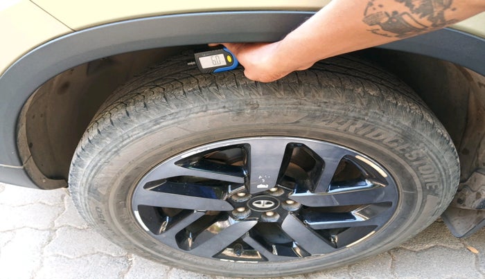 2022 Tata Safari XZA PLUS KAZIRANGA, Diesel, Automatic, 52,479 km, tyre